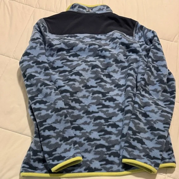 Kids Vineyard Vines Blue Camo Fleece with Yellow Accents - Picture 5 of 5